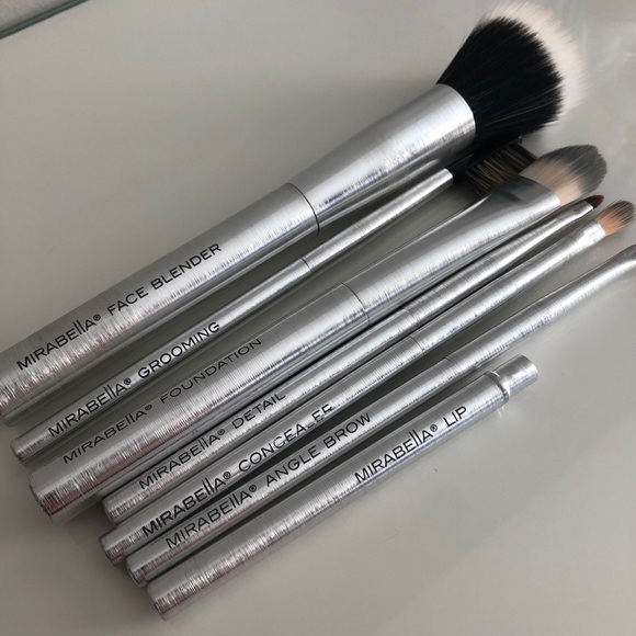 Mirabella Other - Mirabella 7 piece brush assortment